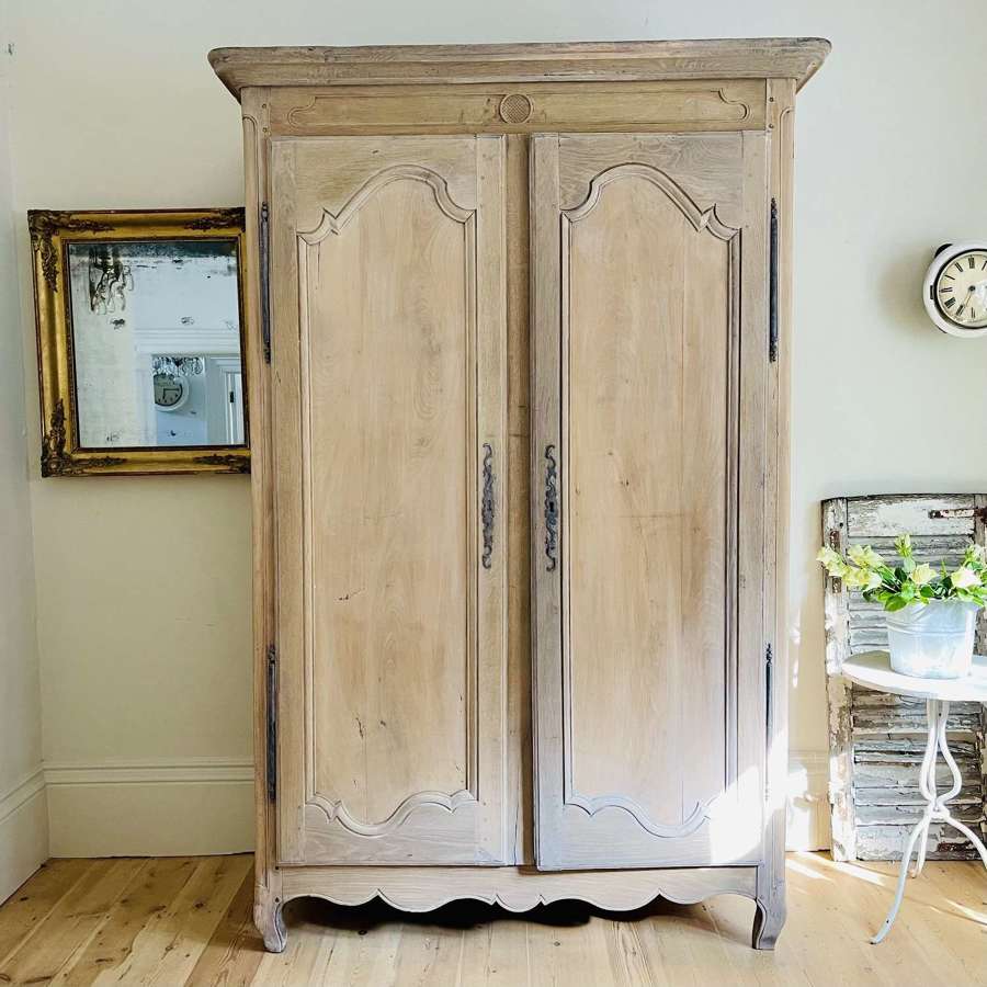 19th century French oak armoire wardrobe with hanging rail