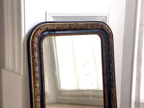 Small antique French gilt mirror